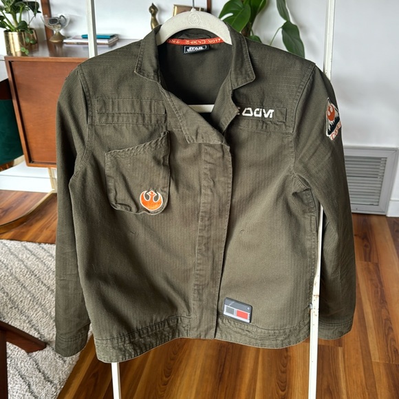 Star Wars Galaxy Edge Exclusive Jacket - Picture 1 of 7